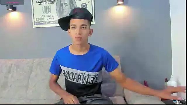 Angel_Lamberth on StripChat 