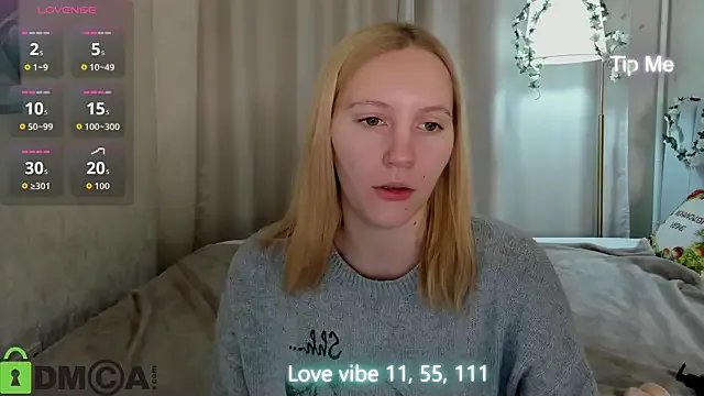 Anna_Chelsea — show your boobs