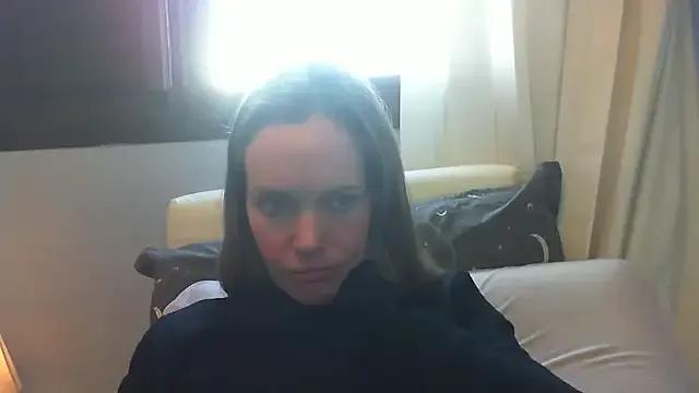 Annylove1 on StripChat 