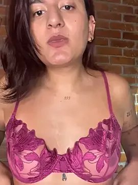 ari_artis on StripChat