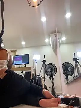 ariel_jonees — show pussy 