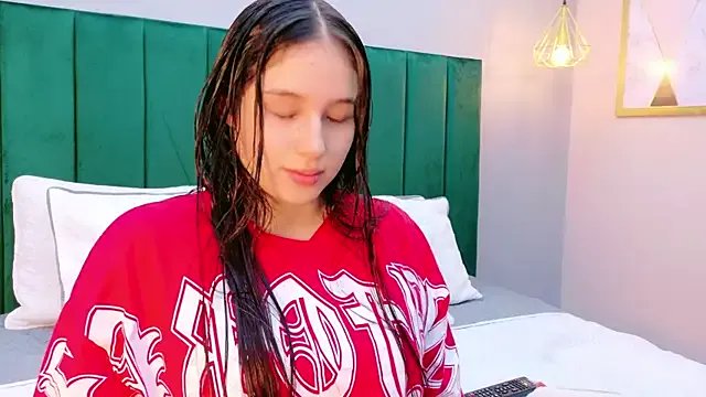 Ashley_Evans22 from StripChat