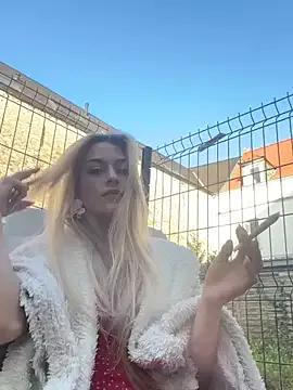 Bellalolahot on StripChat 