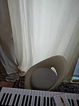 BelleFelicitas on StripChat 