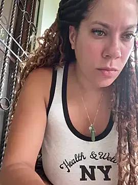 Bigbuttbrooklynn on StripChat 