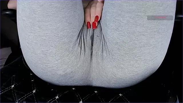 Cameltoe_squirt_inPants on StripChat 