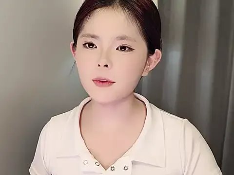 cherry-_-cherry — Freechat on StripChat