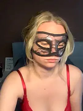 Cherrycolada on StripChat