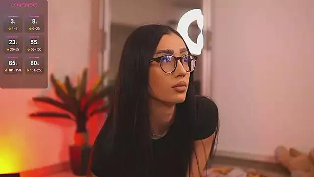 CloeObril on StripChat 