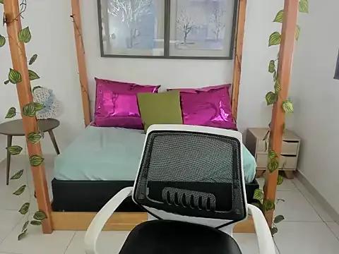 conie_love69 on StripChat 