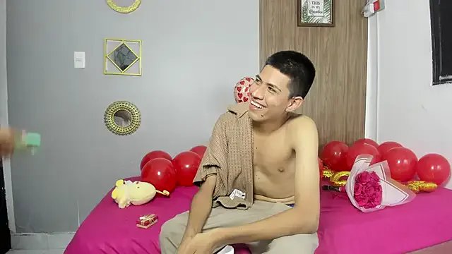 couple_hotfox from StripChat