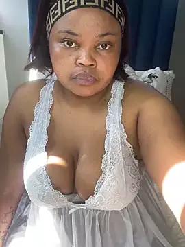 Curveysinaa on StripChat 