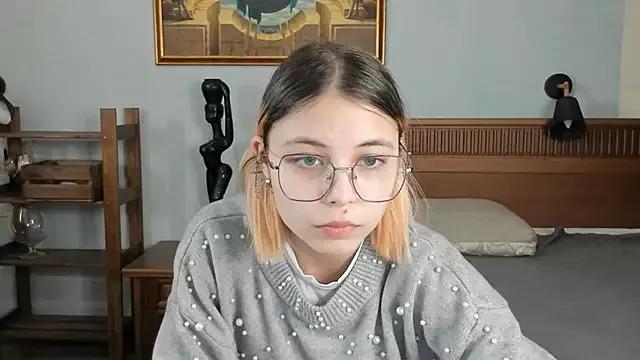 DarelleFare on StripChat 