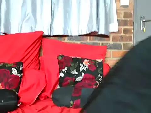 dark_honeyx26 on StripChat 