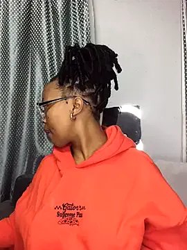 Doja_Peach on StripChat