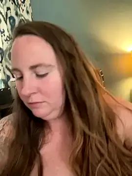 Domimommy420 on StripChat 
