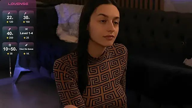 ElaraVixen — Warm me up :*