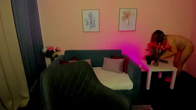 evafolver on StripChat