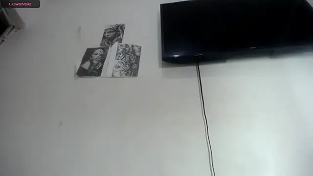 Foxy_Lovex on StripChat