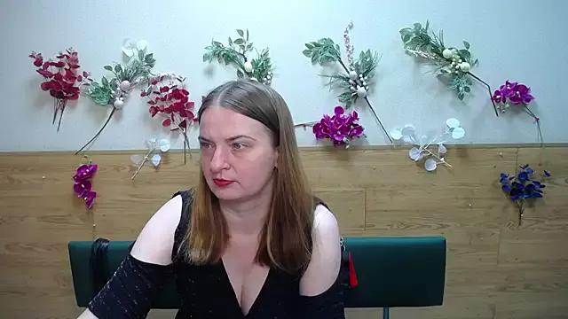 FreyaDak on StripChat 