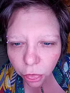 g0lden_are0las89 on StripChat 