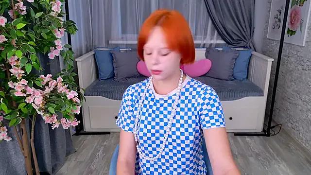 GingerSnapDoll on StripChat