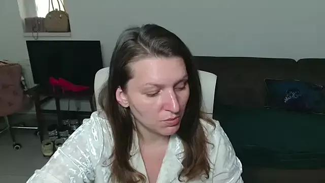 GlamyGlam on StripChat 