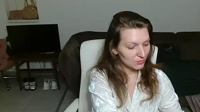 GlamyGlam on StripChat 