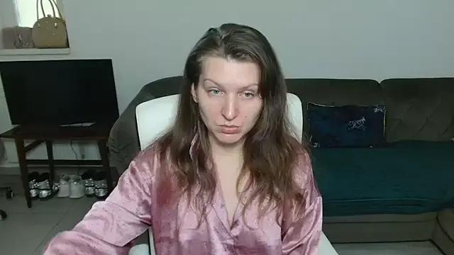 GlamyGlam on StripChat 