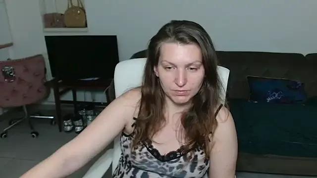 GlamyGlam on StripChat 
