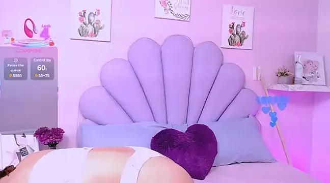 HannaPretthy on StripChat 