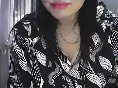 Hazel_Angel on StripChat 