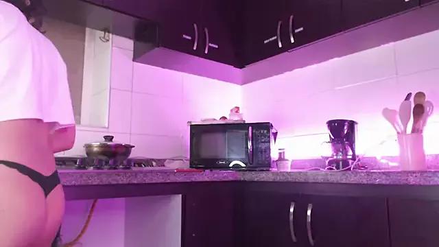 Hellen_dumont on StripChat 