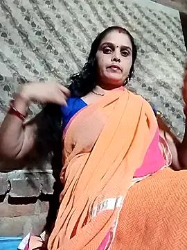 HOTSIYA21 on StripChat 
