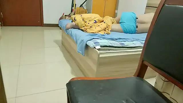 huzi518 on StripChat 