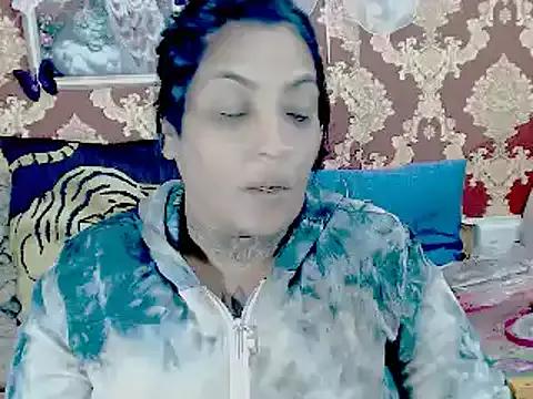 Indiancatz2 on StripChat 