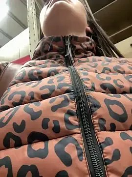 Isabella21_ from StripChat