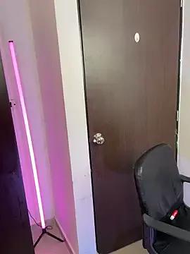 jade_candy_21 on StripChat 