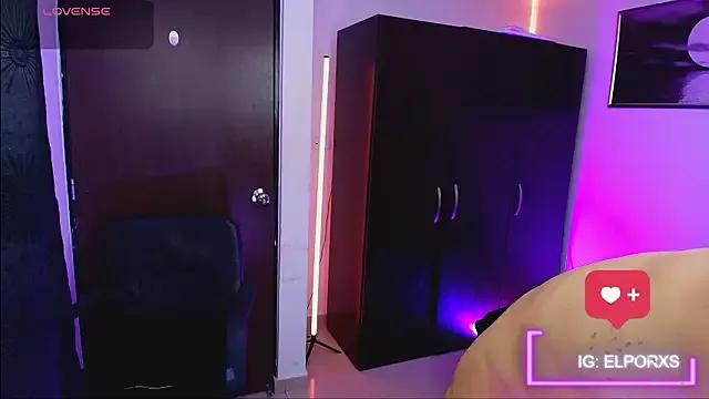 jade_candy_21 on StripChat 