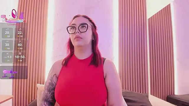 juicy_led_ on StripChat 