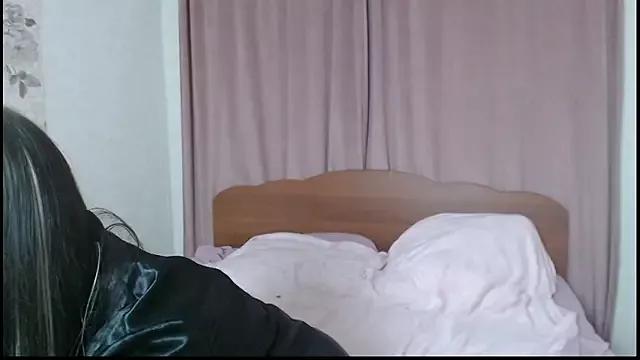 kari_meow on StripChat 