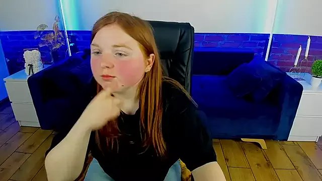 KattyRose8 on StripChat