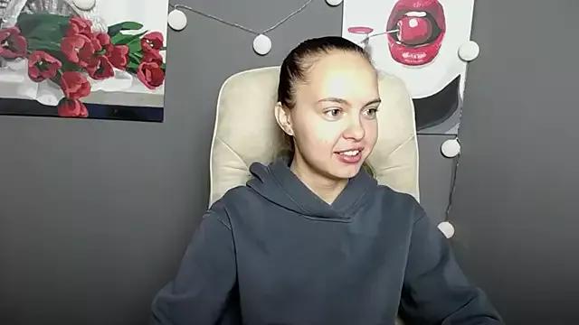 KhaleesiMoon on StripChat 