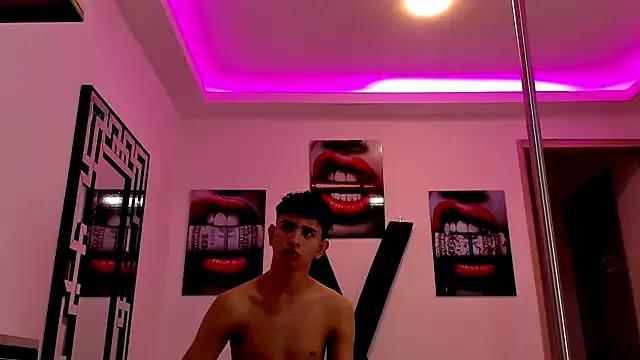 KING_OFF_BOYS on StripChat 