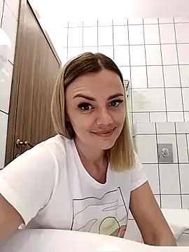 KrissSexi on StripChat 