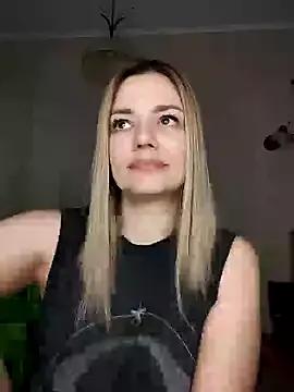 KrissSexi on StripChat 