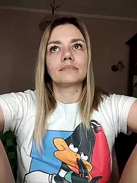 KrissSexi on StripChat 