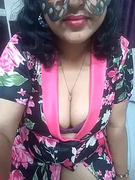 Laaly_Sona on StripChat 