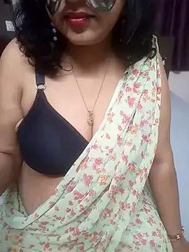 Laaly_Sona on StripChat 