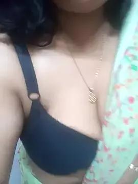 Laaly_Sona on StripChat 